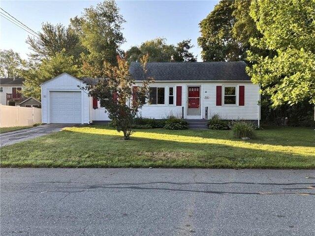 House for sale in Shawomet, Warwick