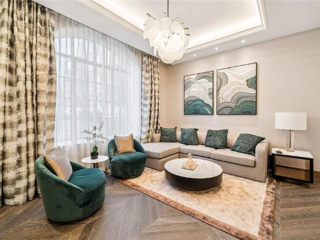 Apartment for rent in Mayfair, Greater London