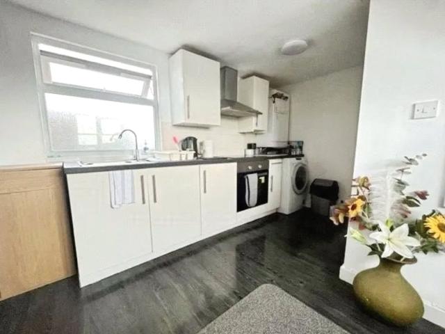 Apartment for rent in Ashford, Spelthorne