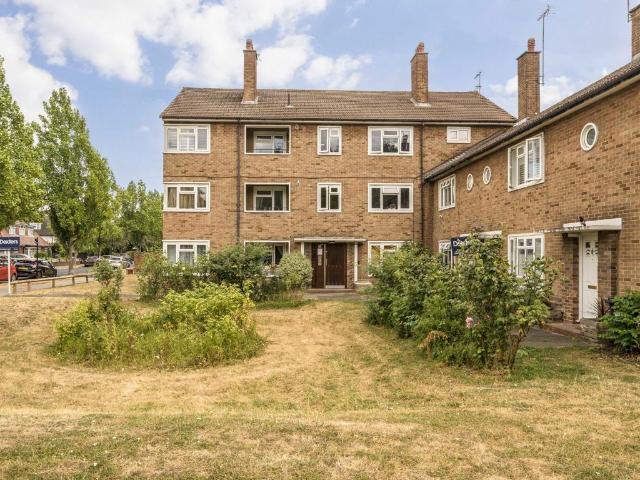 Apartment for rent in London Borough of Hounslow, Greater London