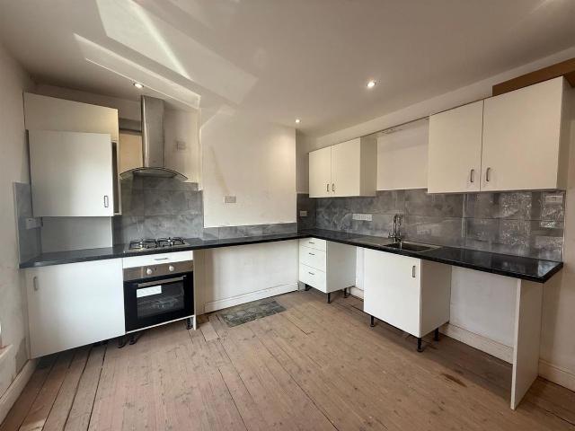 Apartment for rent in Bull Farm, Potters Corner