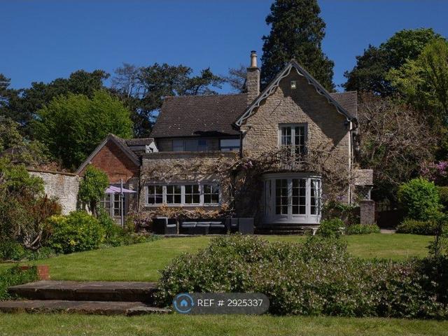 House for rent in Chesterton, Evershot