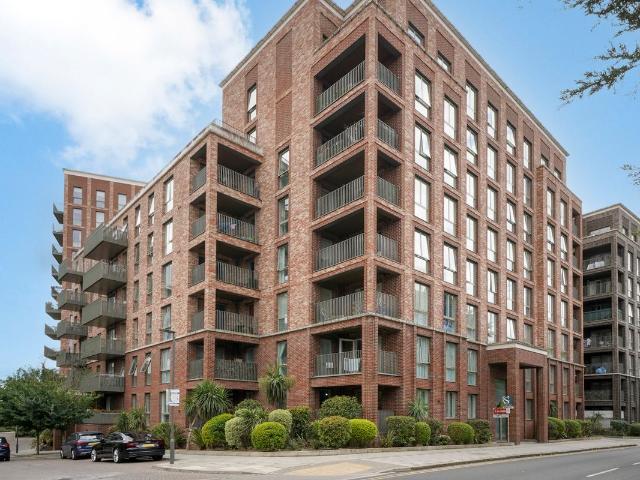 House for rent in Greenhill, Greater London