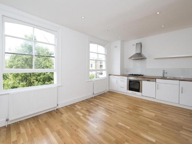 House for rent in North Kensington, Greater London