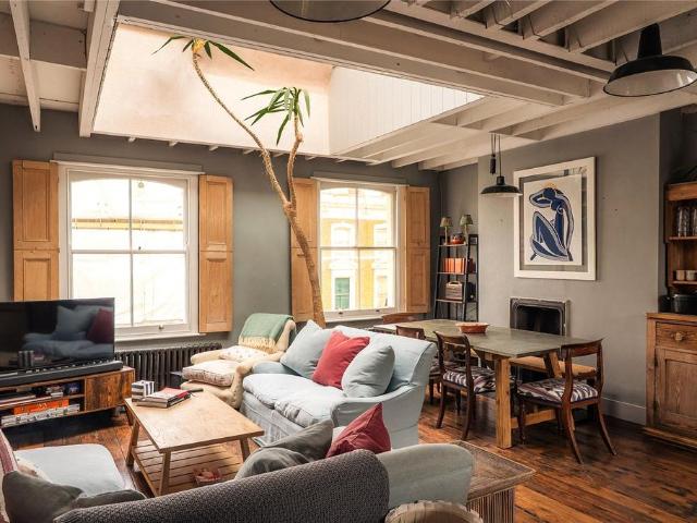 House for rent in North Kensington, Greater London