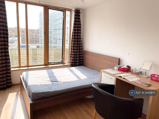 Apartment for rent in Kensington, Greater London