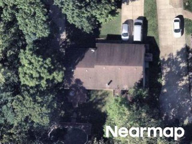 House for sale in Summit Plaza, Northfield