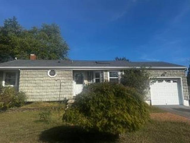 House for sale in Medford, New York