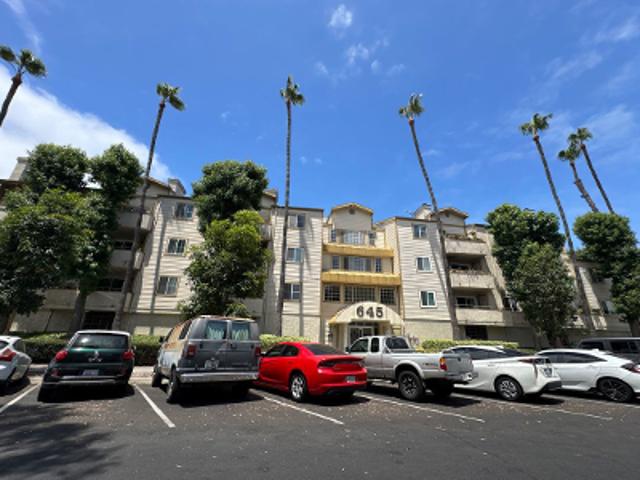 Condo for sale in Long Beach, California