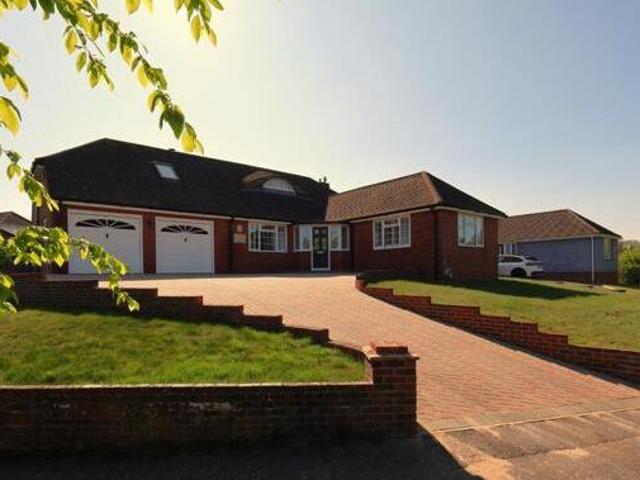 House for sale in Spring Vale, Hampshire