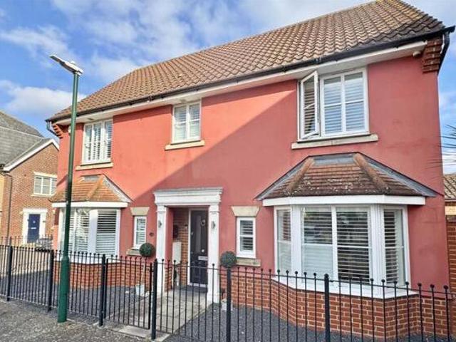 House for sale in Chipping Hill, Essex