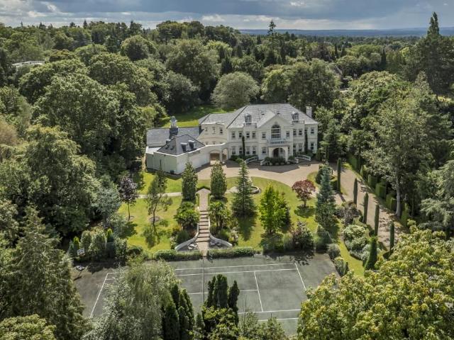 House for rent in Blackhills, Surrey