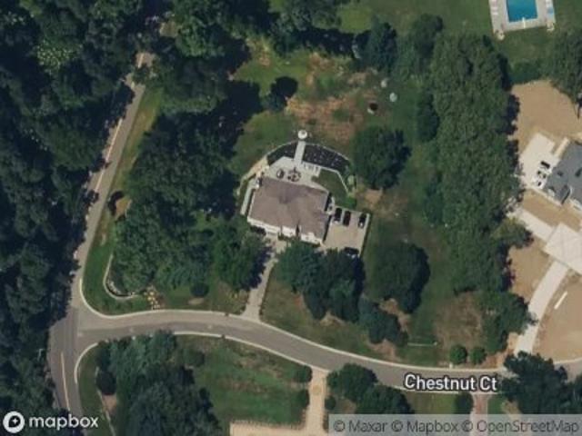 House for sale in Old Westbury