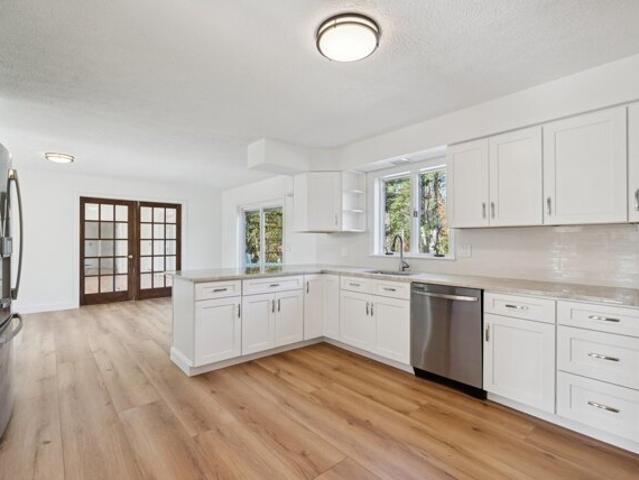 House for sale in Topsham, Sagadahoc County