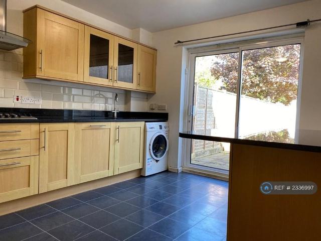 House for rent in New Malden, Greater London