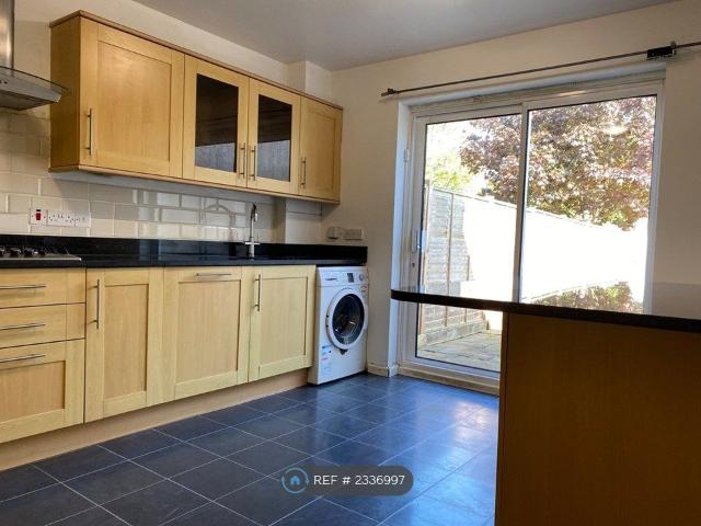 House for rent in New Malden, Greater London