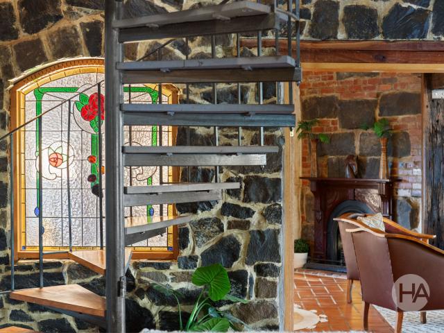 Cottage for sale in Neerim South, Victoria