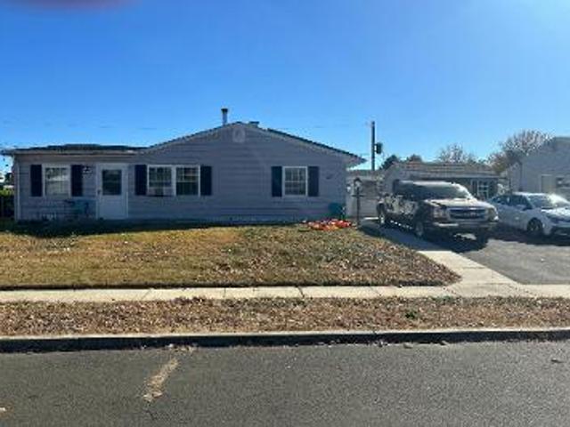 House for sale in Levittown, Pennsylvania