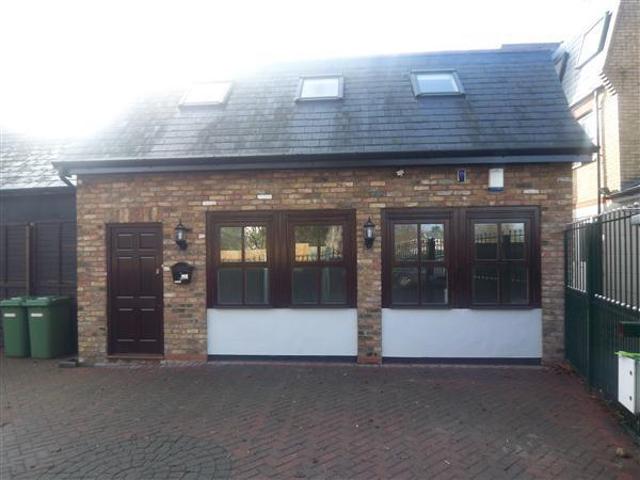 House for rent in Woodford Green, Greater London