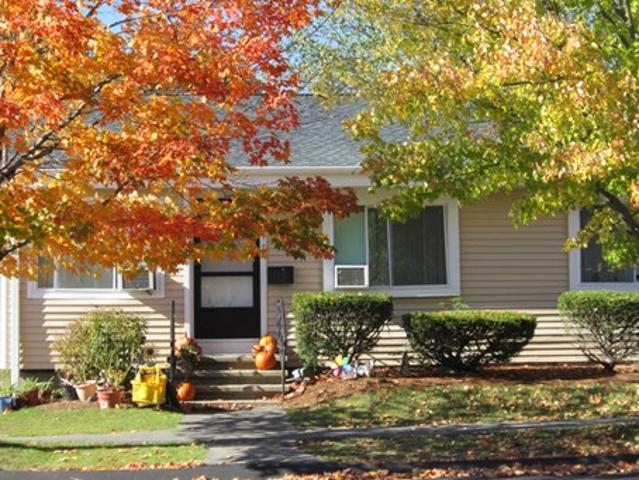Apartment for rent in Foxboro Apartment for rent in Foxboro