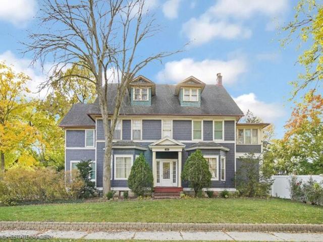 House for sale in Homewood, Illinois