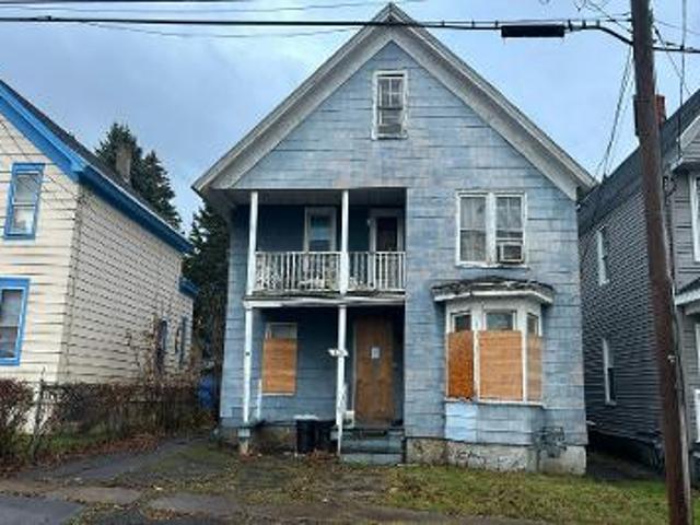 House for sale in Oneida, New York