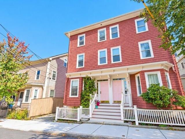 House for sale in Cambridgeport, Cambridge