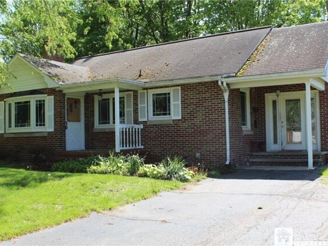 House for sale in Fredonia