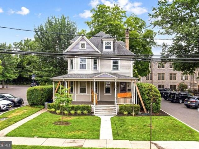 House for sale in Haddonfield, New Jersey