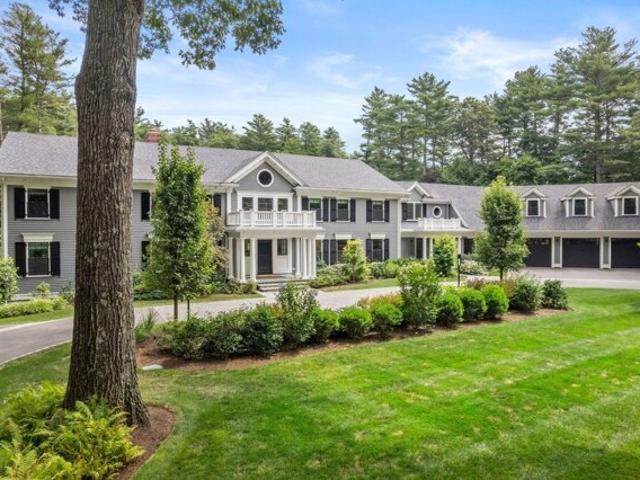 House for sale in Weston, Middlesex County