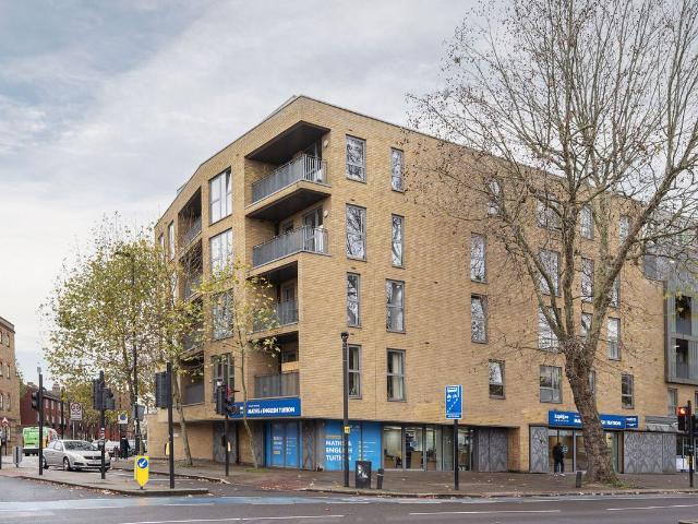 Apartment for rent in Stepney, Greater London