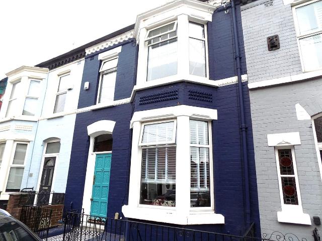 House for rent in Calderstones