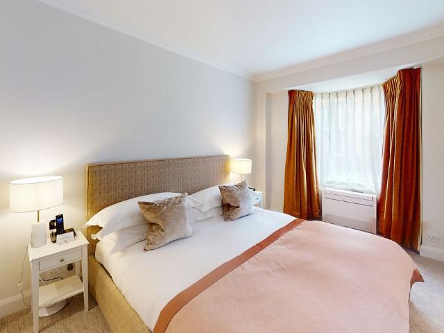 Apartment for rent in Knightsbridge, Greater London