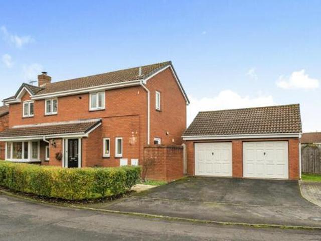 House for sale in Swindon