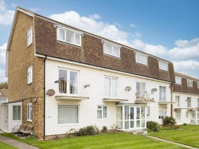 House for sale in Upton, Acol