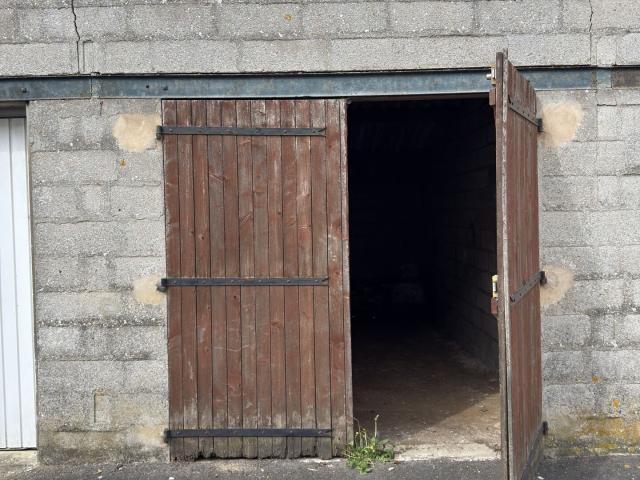 Garage vente à Senlis, Chèvreville