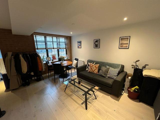 Apartment for rent in Bermondsey, Greater London