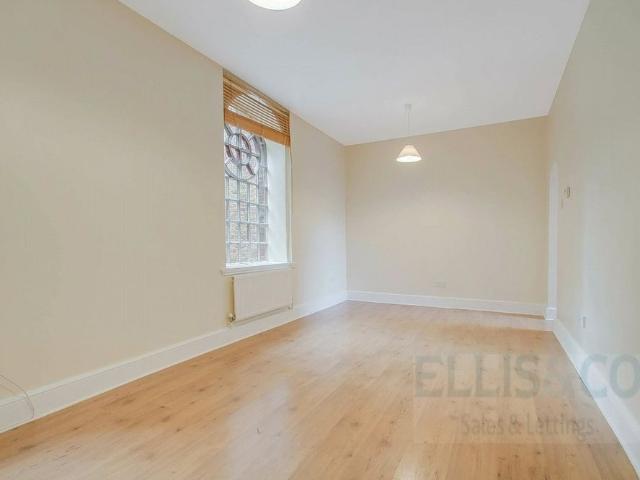 Apartment for rent in London Borough of Ealing, Hanwell