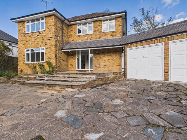House for rent in Denham, Gerrards Cross and Chalfonts Community Board, Gerrards Cross