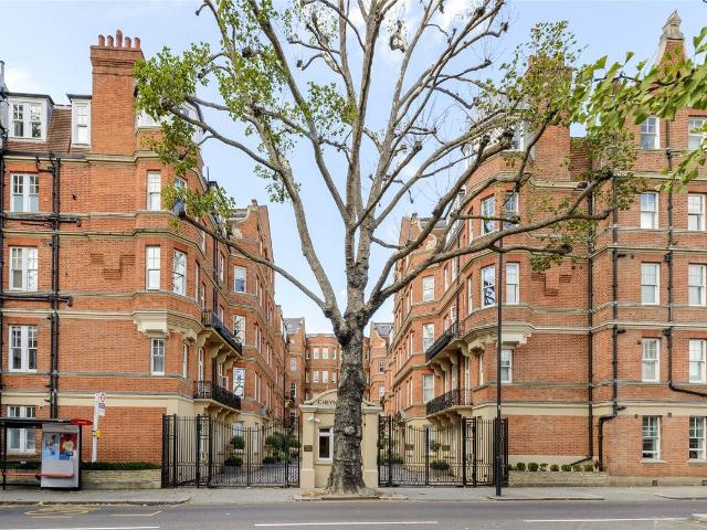 Apartment for rent in Chelsea, Greater London