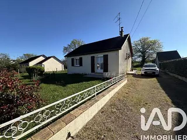Maison vente à Saint-Amand-Montrond, Chezal-benoît