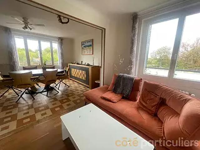 Maison vente à Saint-Amand-Montrond, Chezal-benoît