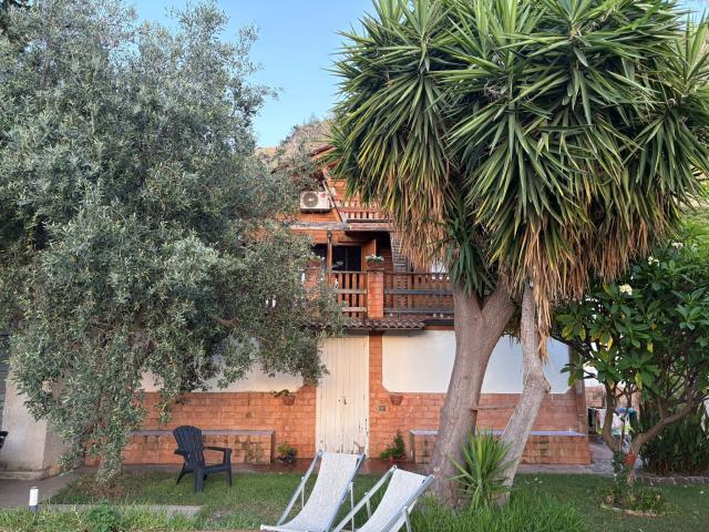 Villa Indipendente in affitto a III Circoscrizione, Palermo