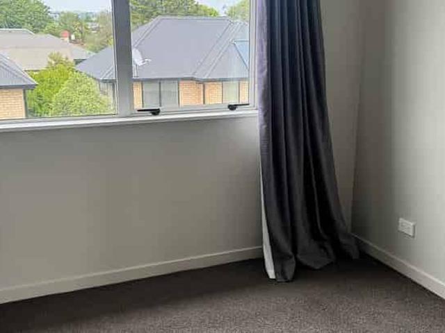 Apartment for rent in Heathcote, Canterbury