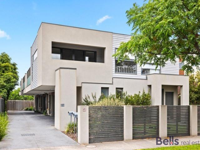 Townhouse for sale in Camerons Creek, Victoria
