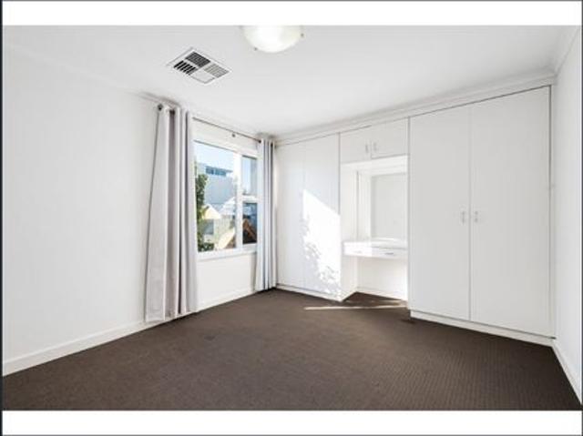 Townhouse for rent in Horseshoe Creek, South Australia