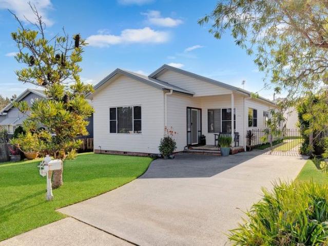 House for sale in Culburra Beach