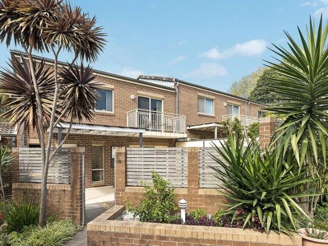 Townhouse for sale in Sydney, New South Wales