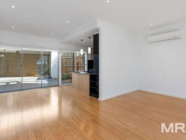 Townhouse for rent in Camerons Creek, Victoria