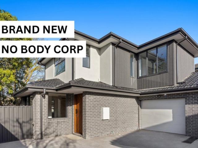 Townhouse for sale in Camerons Creek, Victoria